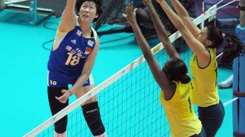 朱婷16分张常宁15分！中国女排3-0横扫巴西取总决赛开门红 安家杰新帅首秀奏凯