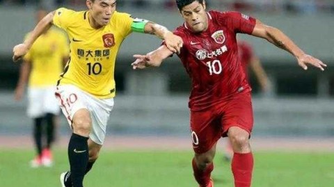 2017赛季中超第17轮：天津权健主场3-0完胜上海申花，升班马四连胜强势跻身三甲