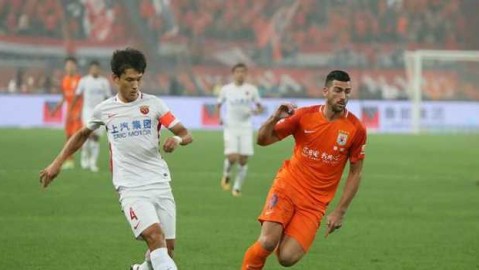 马加特复仇之夜！鲁能2-1逆转上港，击碎博阿斯冠军梦