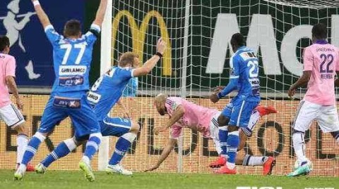 双杀警报！根特2-0完胜瓦勒海姆，争冠附加赛席位近在眼前