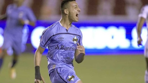 高原奇迹：基多体育大学逆转格雷米奥的南美杯经典战役