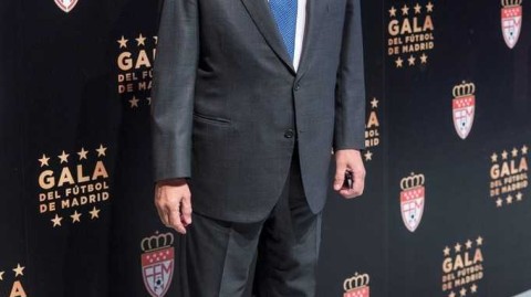 马德里足球盛典上的特殊时刻：阿韦洛亚，从伯纳乌忠臣到掌印人