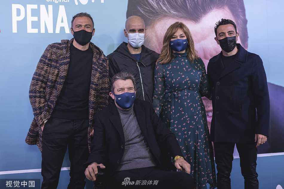 镜头定格真挚笑容，足球世界里最纯粹的情谊在此刻闪耀