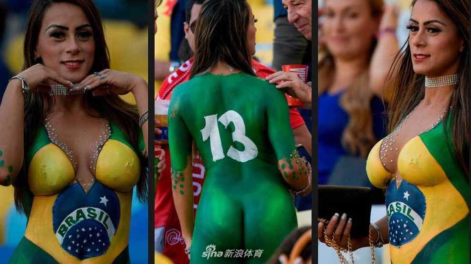 一位巴西女球迷在看台上展开双臂，她身上黄绿相间的人体彩绘在阳光下熠熠生辉，脸上洋溢着对足球最纯粹的热爱与自信的微笑。