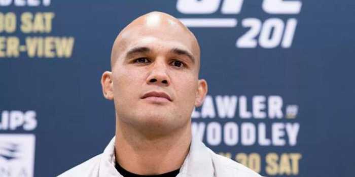 UFC 195回顾|劳勒分歧判定险胜康迪特,次中量级血战书写年度最佳 UFC 195回顾|劳勒分歧判定险胜康迪特,次中量级血战书写年度最佳