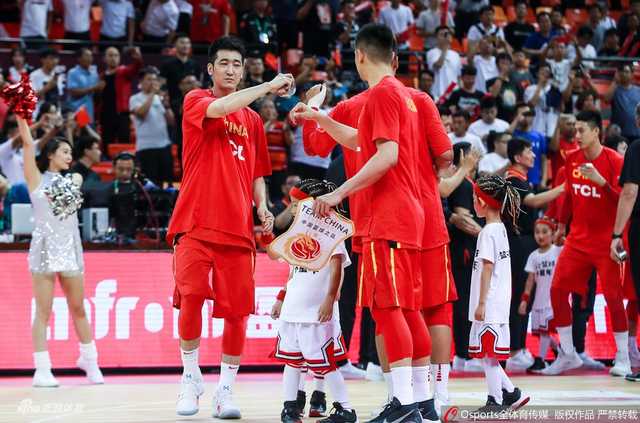 【宫鲁鸣时代首考遭遇黑色两分钟】2016中澳男篮对抗赛广州站 中国64-72惨遭澳大利亚逆转 【宫鲁鸣时代首考遭遇黑色两分钟】2016中澳男篮对抗赛广州站 中国64-72惨遭澳大利亚逆转