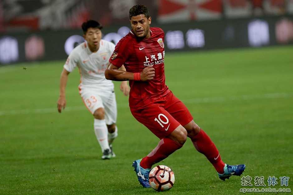 马加特复仇之夜!鲁能2-1逆转上港,击碎博阿斯冠军梦 马加特复仇之夜!鲁能2-1逆转上港,击碎博阿斯冠军梦