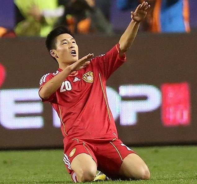 广州德比一边倒！恒大5-0狂胜富力豪取十连胜，艾克森戴帽登顶射手榜