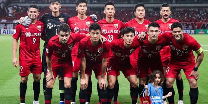 武磊回头望月定胜局+伤退埋隐患,海港客场1-0沧州暂登榜首,李霄鹏五后卫固守难奈锋线尖刀 武磊回头望月定胜局+伤退埋隐患,海港客场1-0沧州暂登榜首,李霄鹏五后卫固守难奈锋线尖刀