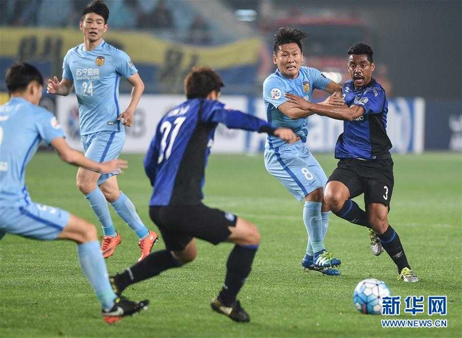 特谢拉闪击+传射，江苏苏宁主场3-0大胜大阪钢巴！中超垫底却在亚冠封神，崔龙洙惊险续命